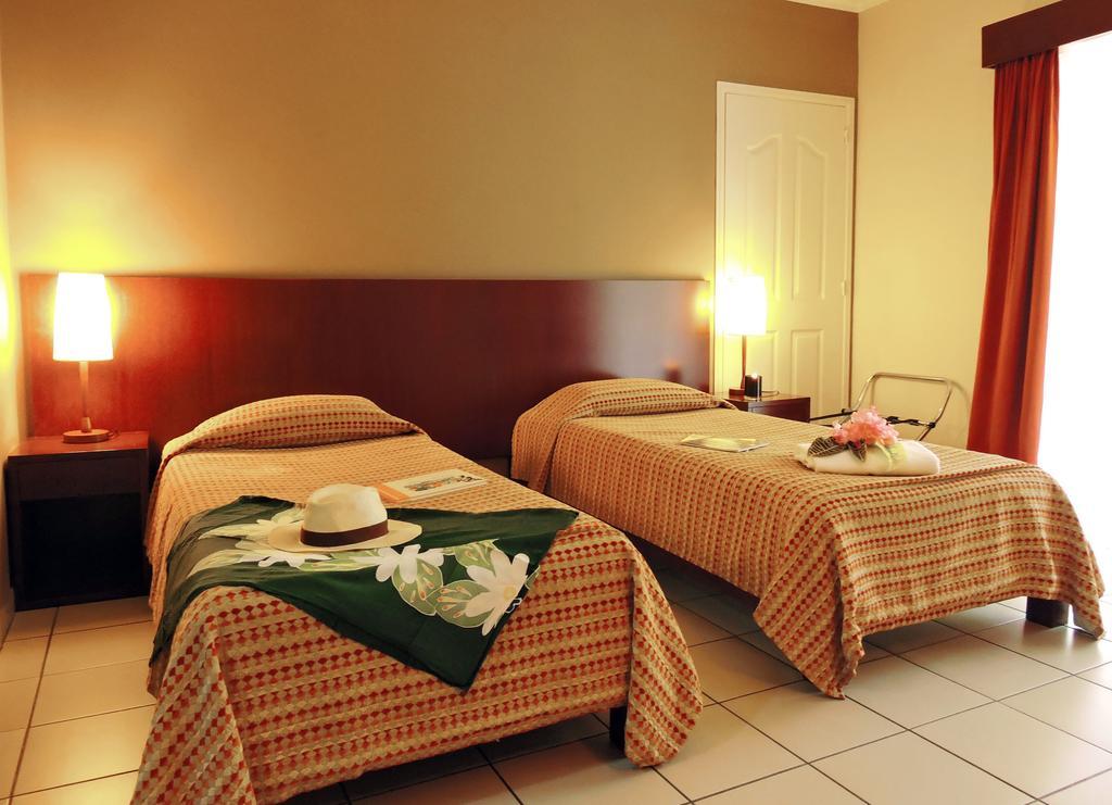 Koniambo Hotel Koné Værelse billede