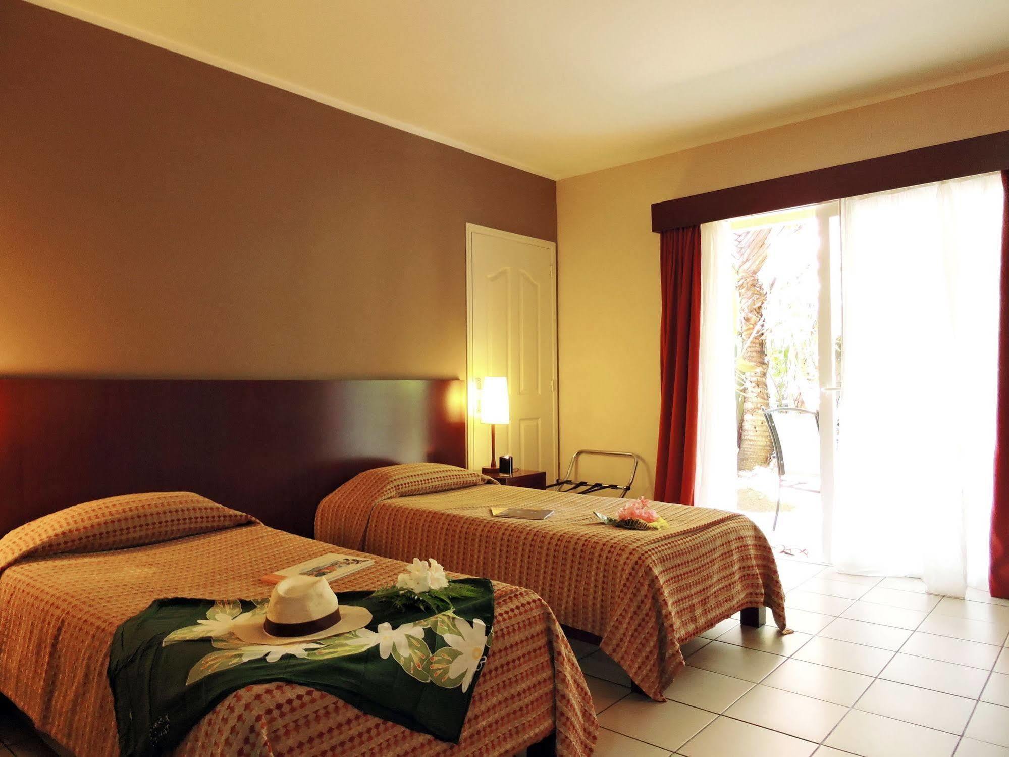 Koniambo Hotel Koné Eksteriør billede